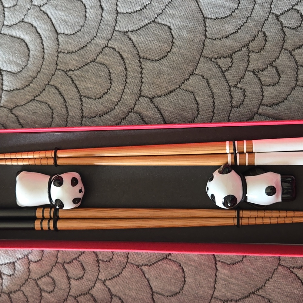 Panda Chopsticks Set with Holder - Picture 2 of 3